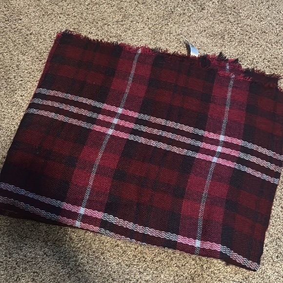 brand new blanket scarf - Picture 2 of 2
